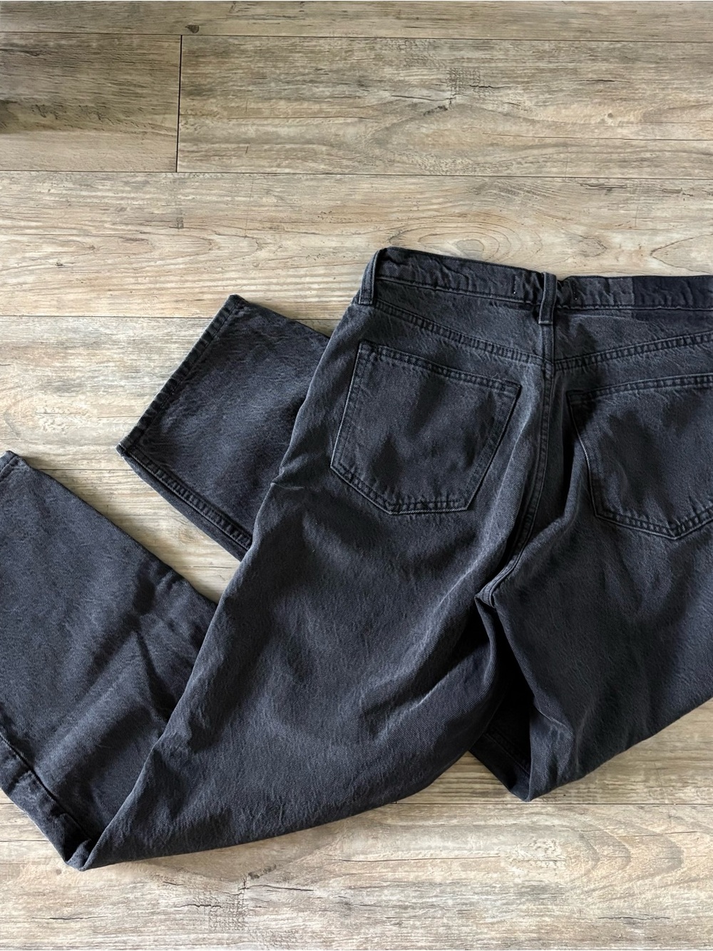 Abercrombie & Fitch Women's High Rise "The Taper Jean" In Black Size 6S - Picture 5 of 8